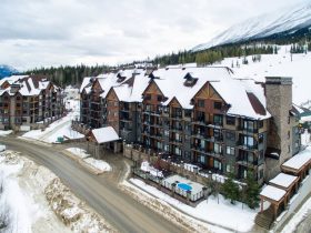Kicking Horse Mountain Resort