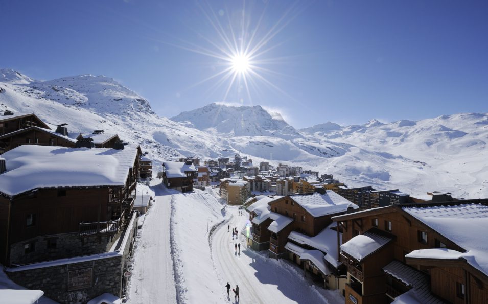 http://www.toursaltitude.com/wp-content/uploads/2014/07/P.Lebeau-OT-Val-Thorens-3-955x595.jpg