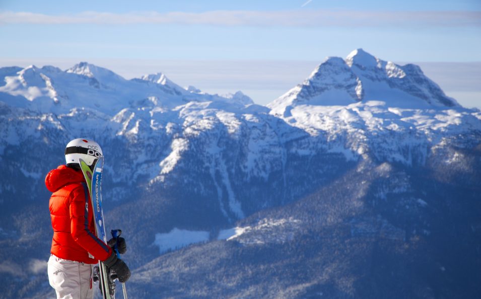 http://www.toursaltitude.com/wp-content/uploads/2014/07/Revelstoke-Mountain-Resort-5-Ian-Houghton1-955x595.jpg