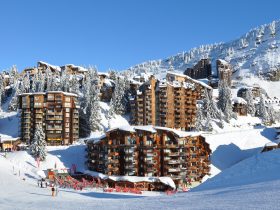 http://www.toursaltitude.com/wp-content/uploads/2014/07/station-avoriaz-280x210.jpg