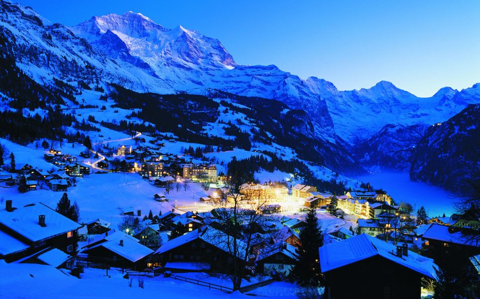 http://www.toursaltitude.com/wp-content/uploads/2014/07/wengen_winter_001_by_jungfrau_railways_print-955x595.jpg