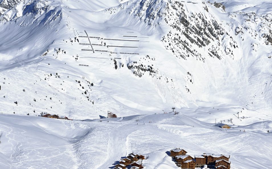 http://www.toursaltitude.com/wp-content/uploads/2014/08/La-plagne-37-station-Ph-Royer-2014-955x595.jpg