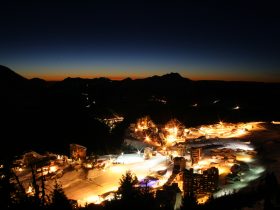 http://www.toursaltitude.com/wp-content/uploads/2014/08/avoriaz-nuit-280x210.jpg