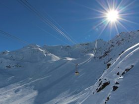 http://www.toursaltitude.com/wp-content/uploads/2017/10/Andermatt-Gemstock-min-280x210.jpg