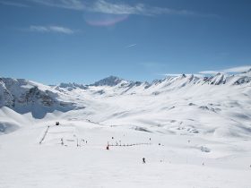http://www.toursaltitude.com/wp-content/uploads/2018/04/tignes-val-isere-280x210.jpg