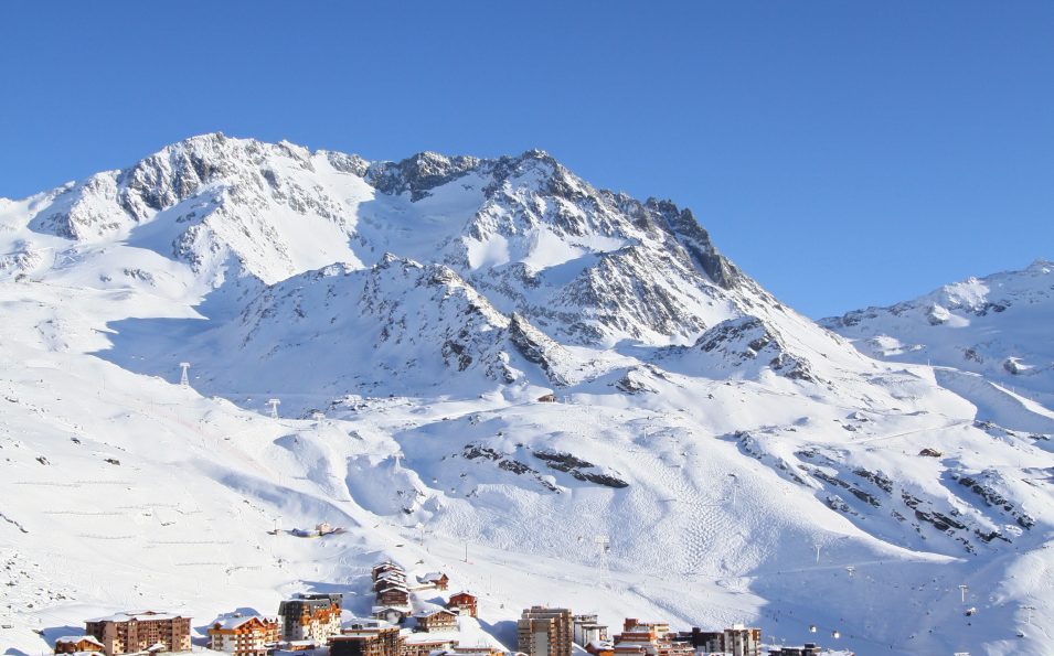 http://www.toursaltitude.com/wp-content/uploads/2018/05/Station-paysage-B.Longo-OT-Val-Thorens-11-955x595.jpg