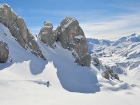 http://www.toursaltitude.com/wp-content/uploads/2021/09/Skifahren-in-Lech-Zürs-c-Sepp-Mallaun-c-Lech-Zürs-Tourismus-280x210.jpg