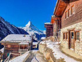 http://www.toursaltitude.com/wp-content/uploads/2022/04/1_Winter-hiking-winterwanderweg-Sunegga-Zermatt-Matterhorn-10-280x210.jpg