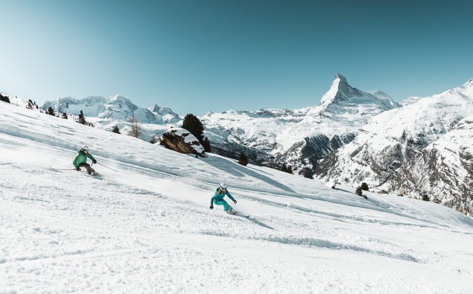 http://www.toursaltitude.com/wp-content/uploads/2022/04/Matterhorn-ski-paradise_2-955x595.jpg