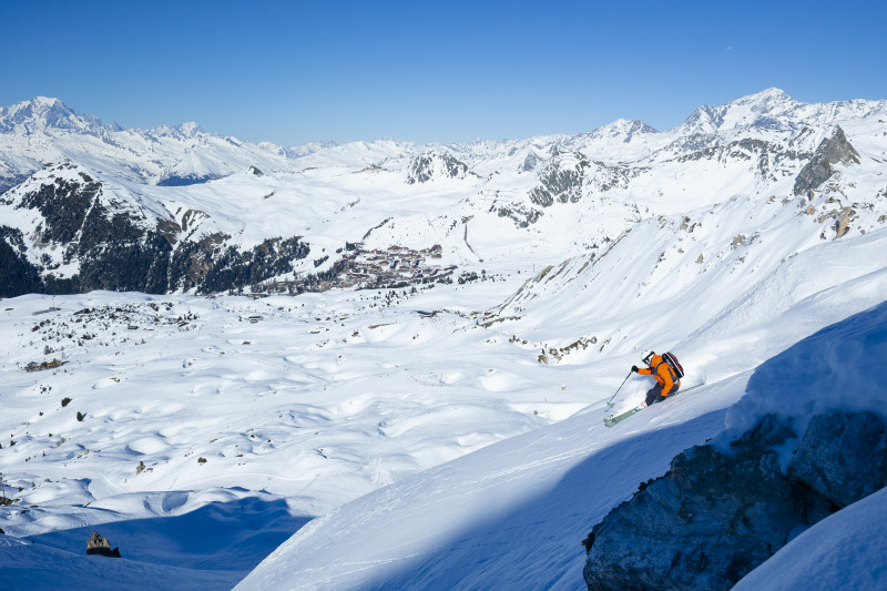 http://www.toursaltitude.com/wp-content/uploads/2023/04/LaPlagne-2019-Ski-Hors-Piste-ElinaSirparanta-15R5794.jpg