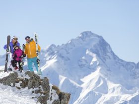 http://www.toursaltitude.com/wp-content/uploads/2023/04/c-Laurent-Salino-ski-de-piste-9-280x210.jpg