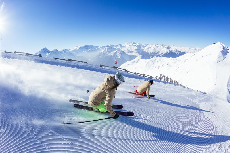 http://www.toursaltitude.com/wp-content/uploads/2023/04/la-plagne-ski-piste-06.jpg